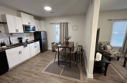 Lawrenceville House | New Nice and Comfy Like Home !