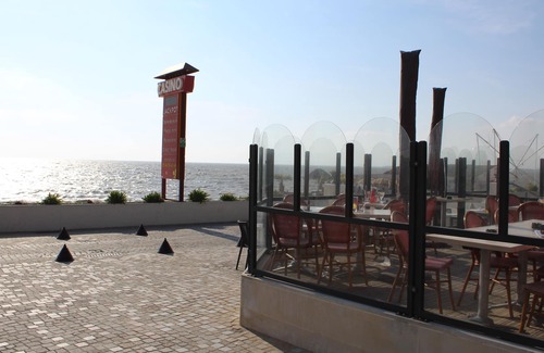 Quartier du Casino Apartment | NEW-Nice T2 apartment at 50m beach - Pool, Tennis - Near train station, market