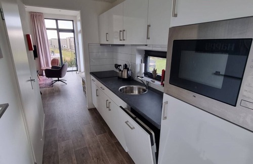 Enkhuizen House | NEW: now with fence - Enkhuizer beach chalet 257 - for your vacation by the sea