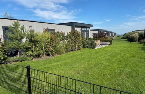 Enkhuizen House | NEW: now with fence - Enkhuizer beach chalet 257 - for your vacation by the sea