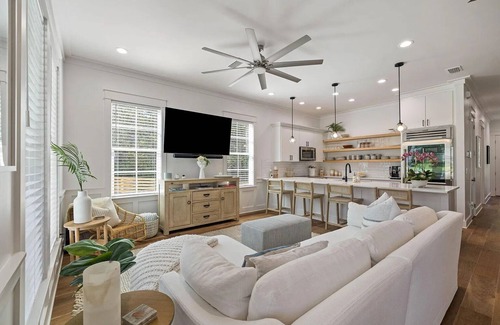 Seacrest House | New Oasis – Heated Pool – Summer 20% Off