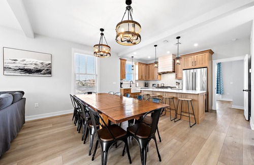 North Beach Haven House | New Oceanside 6 Bedroom Home with a Pool!