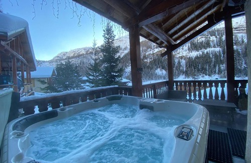 Les Brevieres Ski Chalet | NEW Off-Piste Chalet - Sauna and Jacuzzi