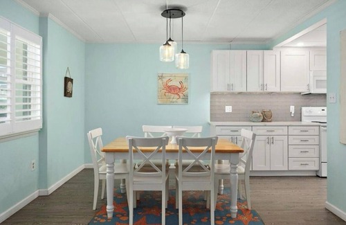 Midtown Ocean City Condo | New on Vrbo: 20% Off Ocean City Beach Escape!