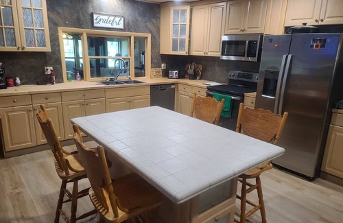 Taylor Creek House | New"One of a kind property" fishing,& golfing . Pontoon available. 25% discount