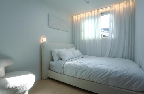 Mapo Apartment | New Open Luxury#Elevator#Hongdae#Mapo#Mangwon#8ppl big family 3br 2ba
