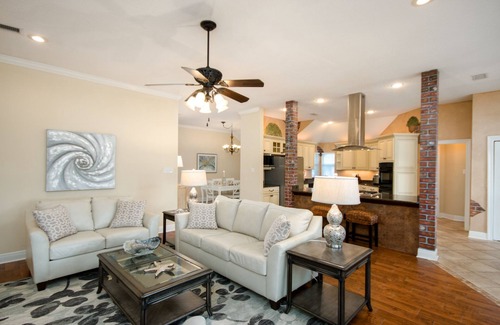 Slidell House | New Orleans Area 5BR 3.5ba with Gourmet Kitchen and Private Boat Dock