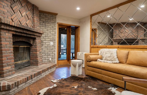 Windham Condo | NEW OUTDOOR HOT TUB! 1-Bedroom Luxury Suite + Full Kitch - Haus Windham