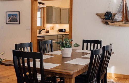 Walpole House | New! Pemaquid Escape | Curated Comfort + Hot Tub
