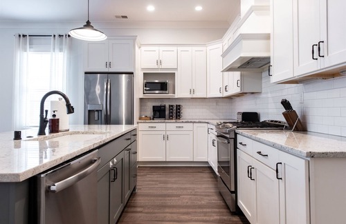 Prospect House | NEW Pet Friendly, WiFi, Bourbon Trail, Downtown Local Dining, Fully Loaded