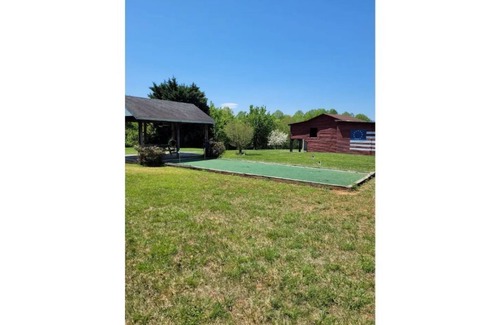 Brightwood Ski Chalet | New pickel ball court! basketball and putt putt too!