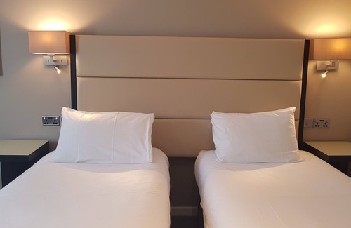 Shirrell Heath Hotel | New Place