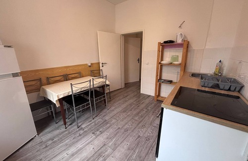 Zeitz Apartment | new place only 30 minutes from Leipzig