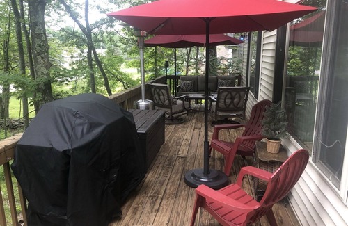 Lake Ariel House | New: Poconos Spacious Paradise in The Hideout