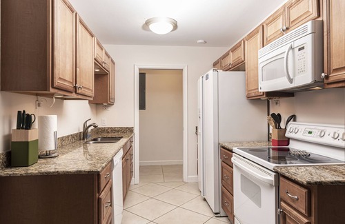 Lake Park House | New pool! 4 Bed 3 bath home -Fenced yard in trendy Lake Park- City of Naples.