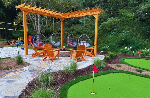 Candler House | NEW! Pool Retreat| Pickleball| Multisport Simulator| Theater| Golf – Sleeps 22