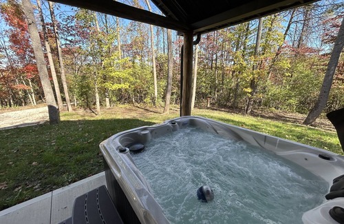 Logan Cabin | *NEW* Poplar on the Hill