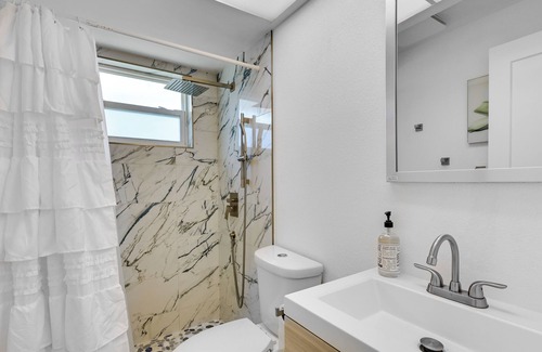 New Port Richey East House | New Port Richey Home < 4 Mi to Downtown!