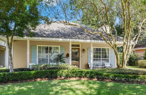Mid City South House | NEW Premium Mid-City Home|YARD+PATIO|Chefs Kitchen