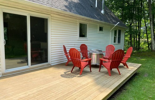 Shokan House | NEW:Preview Spotless Family Cape, Firepit, Nursery