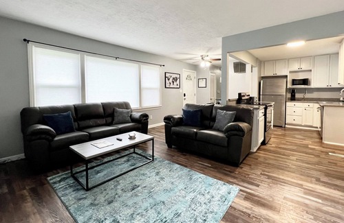Geneva House | New! Private home in Geneva! Close to everything!