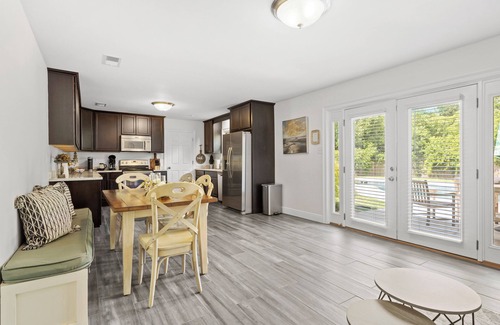Mississippi City House | NEW! Private Pool &Hot Tub! Mins to Beach & Close to Biloxi! Poolside Bungalow!