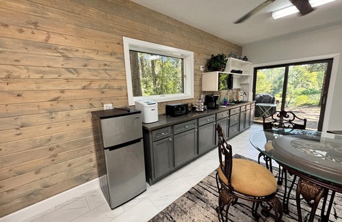 Daphne House | New Property Alert! Check out this MASSIVE Luxury House. Pet Friendly!