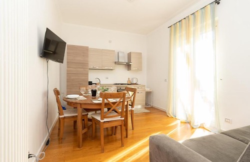 Municipio 1 Apartment | New Quiet e Relax con Piscina