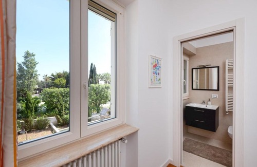 Municipio 1 Apartment | New Quiet e Relax con Piscina