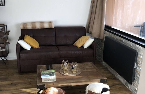 Besse-et-Saint-Anastaise Apartment | NEW REFURBISHED APARTMENT
