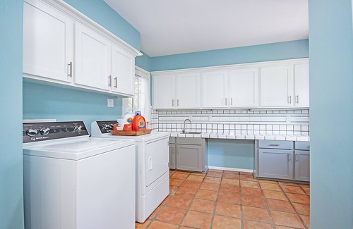 Nacogdoches House | NEW! Regents Park Resort ~ Sparkling Pool, Tennis, Basketball, and Pickleball! ~