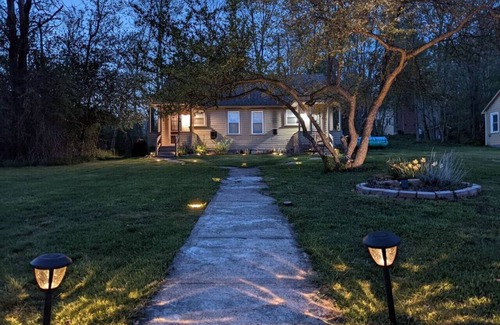 Hurleyville House | New! Relaxing Agrihood Bungalow Getaway-Fireplace/WiFi