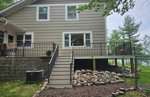 Hayward Cabin | New Remodel Lake Cabin for Fall and Winter Sports weekly/monthly rental