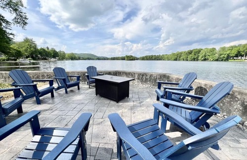 Tully House | NEW! Remodeled 5BR/3.5BA Lake House!