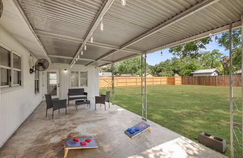 Boerne House | NEW remodeled Charming Home. 3-bedroom/2 full bath close to downtown Boerne.