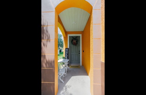 Crestwynd Bay Condo | New! Renovated Kissimmee Townhome: 5 Mi to Disney!