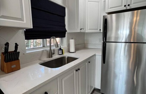 Sunset Beach House | NEW Renovated Oceanview 2BR Cottage #6