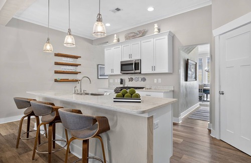 Northeast Virginia Beach House | New Rental | 4 BR | Group-Friendly Townhouse | Arcade Games | Beach 5 Min Walk
