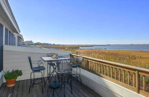 Fenwick Island House | *NEW RENTAL* Beautiful bay sunsets, pool, and 1 block to private beach access