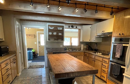 Pagosa Springs Cabin | New Rental! Close to town, Wolf Creek, Peaceful Setting, A/C just added!