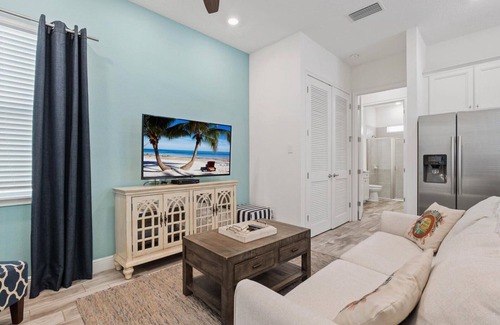 West Kissimmee Cottage | NEW Resort 2 Bed Pool Cottage - King Bed on First Floor