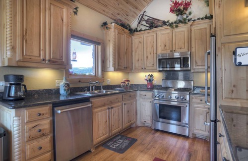 South Fork House | New! River Access Retreat | Golf Discount + 30 Min to Wolf Creek