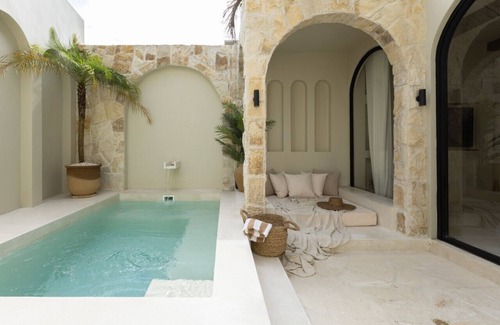 Babakan Villa | New Romantic Tropical Villa Sawa in Pererenan