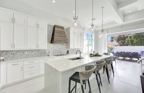 Naples Park House | NEW Sand Dollar Retreat | New 4BR w/Pool, Spa & Walk to Vanderbilt Beach