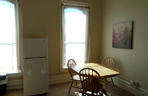 Del Norte Apartment | New Sauna Downtown One Bedroom Apartment