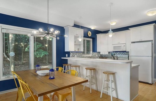 Manistee House | NEW Scenic Lake Michigan House w/Direct Access to Private Beach