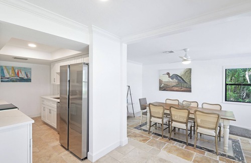 Pelican Bay House | NEW! Sea La Vie - Pickleball close-Walk to Beach-Heated Pool-Monthly Discount!