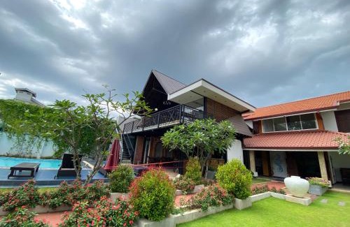 Ettukala Bed & Breakfast | New Sea Villa