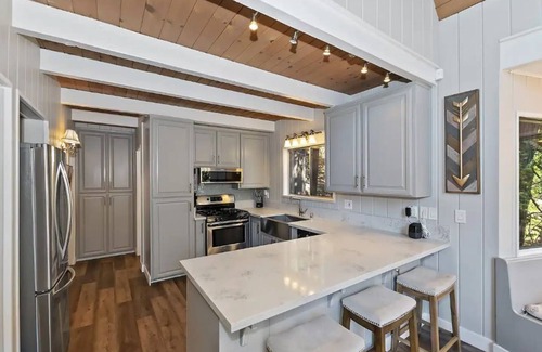 Lake Arrowhead Cottage | ✨NEW Serene Modern Mountain Cottage Near Lake✨
