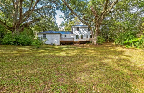 Daphne House | NEW! Serene Oasis in Daphne: Cozy Home with Giant Oaks